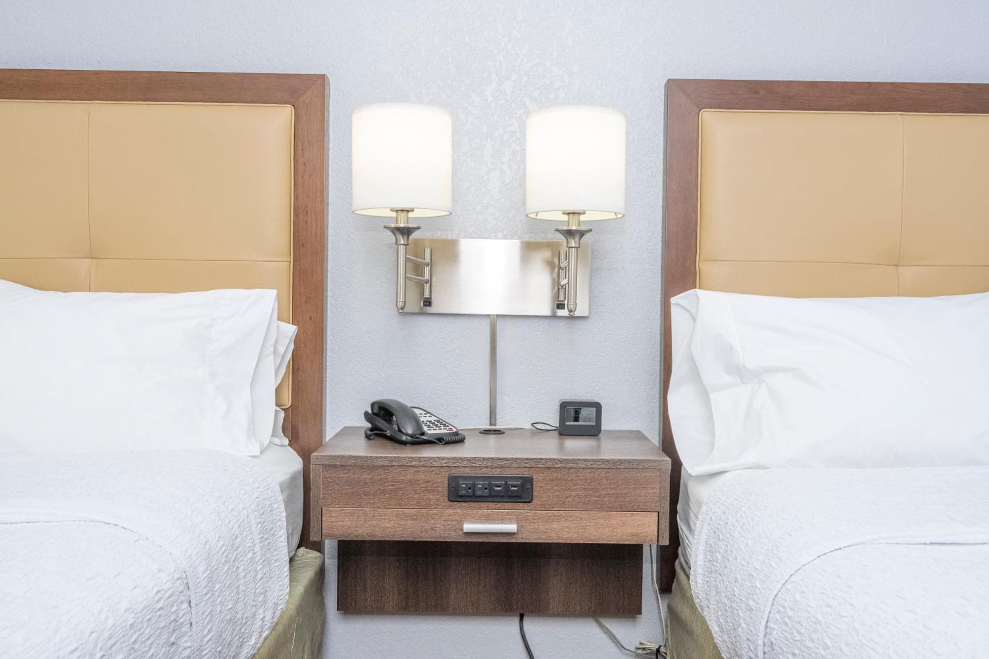 Hampton Inn By Hilton Spring Hill Timber Pines Exteriör bild