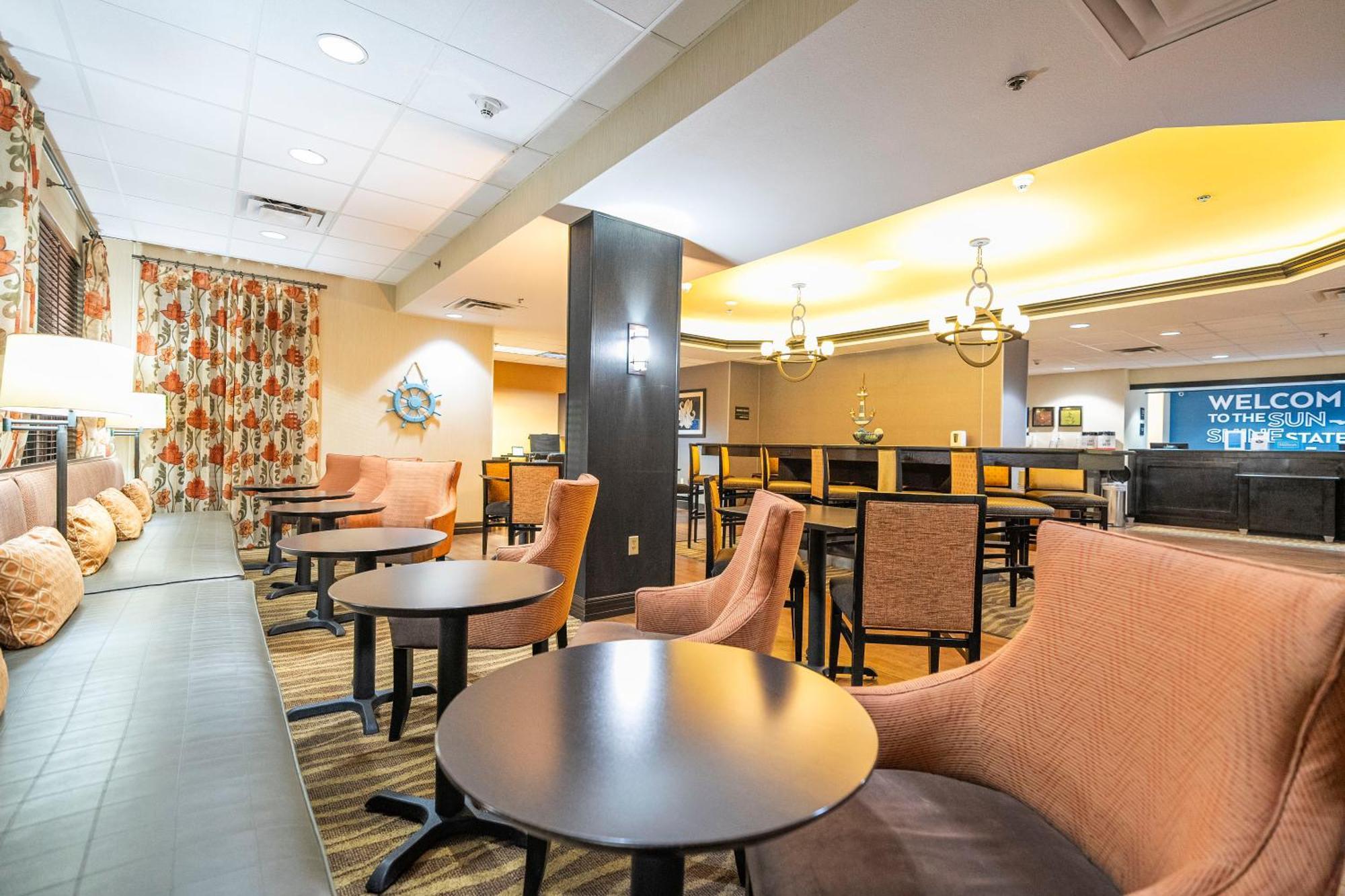 Hampton Inn By Hilton Spring Hill Timber Pines Exteriör bild